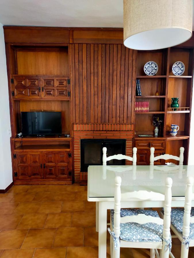 イゲラ・デ・ラ・シエラ Acogedora Casa De Puebloヴィラ エクステリア 写真